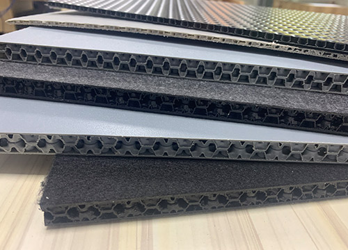 供應(yīng)鏈優(yōu)化：PP塑料蜂窩板行業(yè)如何應(yīng)對原材料價格波動